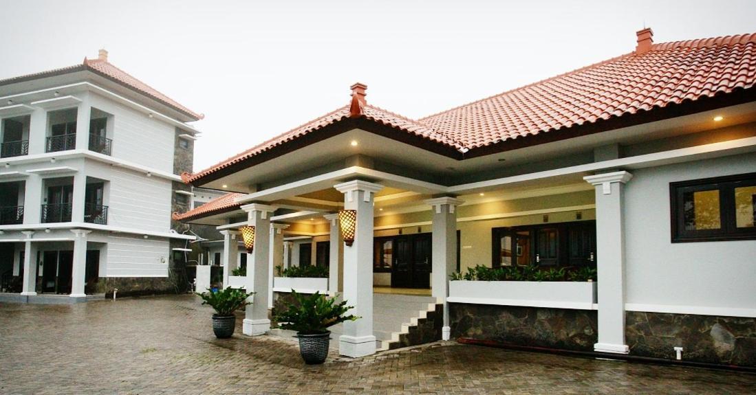 Avila Ketapan Rame Hotel Prigen Exterior foto