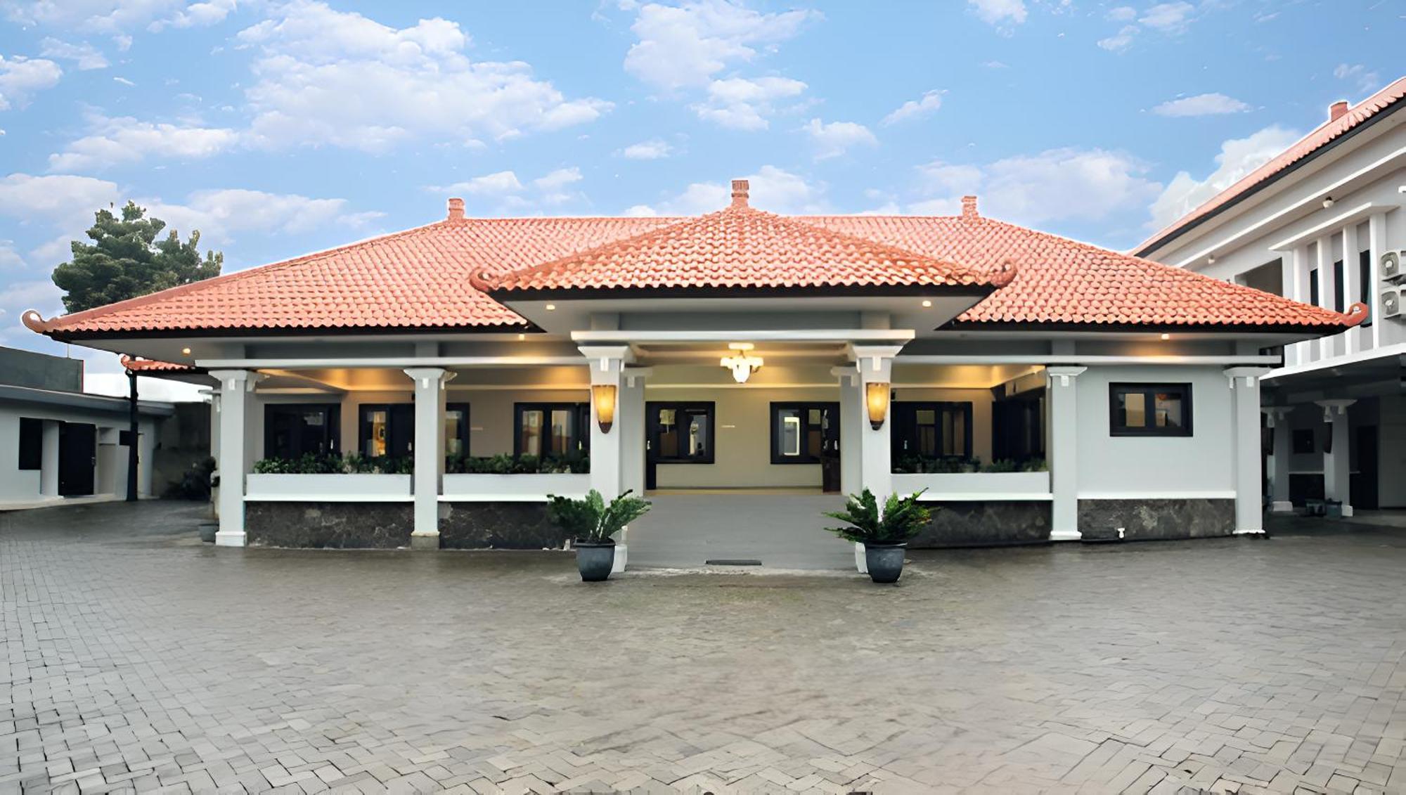 Avila Ketapan Rame Hotel Prigen Exterior foto