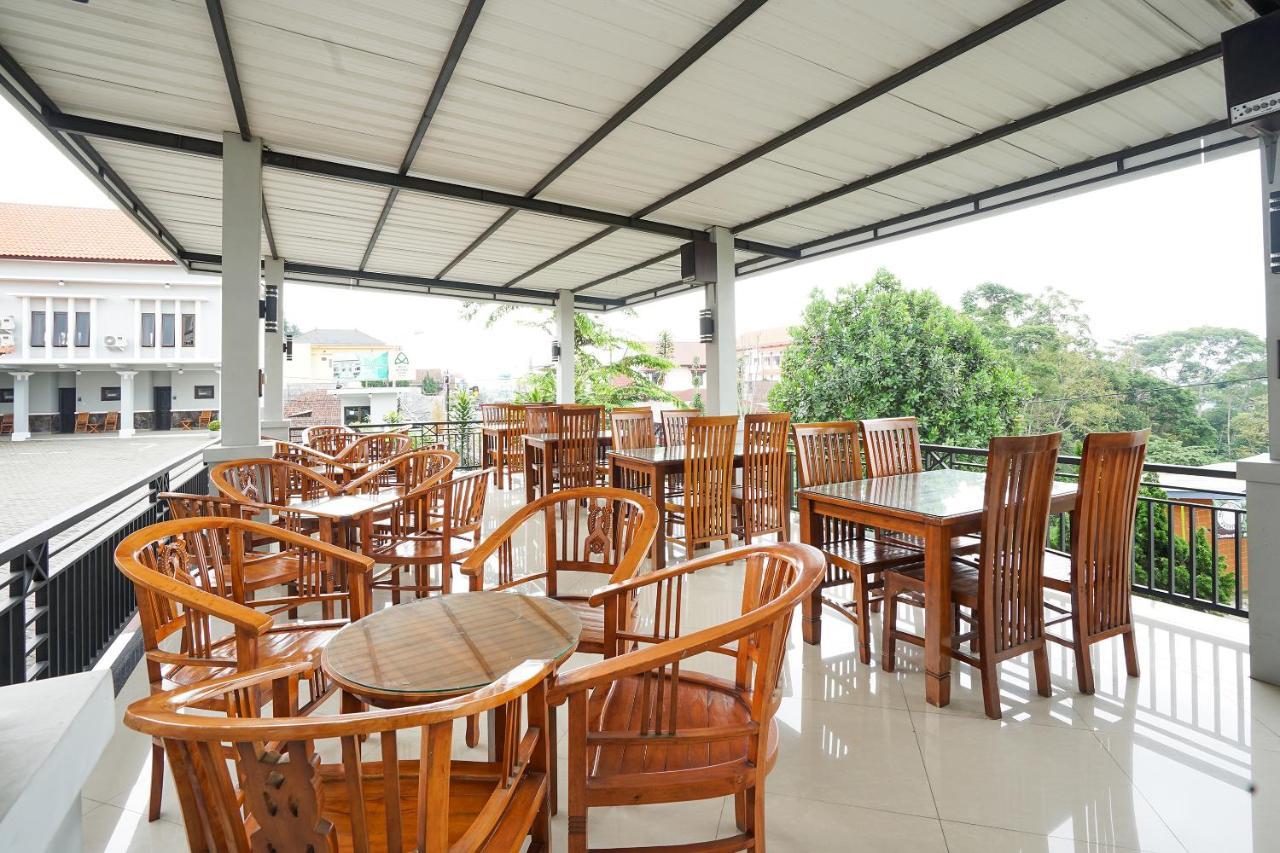 Avila Ketapan Rame Hotel Prigen Exterior foto